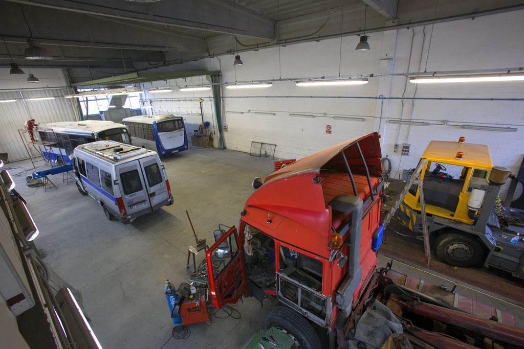 Furgoni e veicoli leggeri in officina